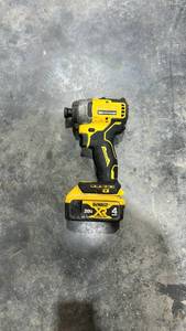 lot 17934 image: DEWALT 20V MAX XR Cordless Impact Driver with 4Ah Lithium Battery