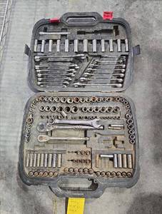 lot 17988 image: Socket and Wrench Tool Set with Carry Case