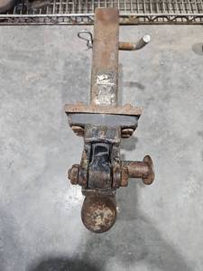 lot 18252 image: 20,000 Heavy Duty Pintle Hitch 2 5-16