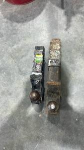 lot 18259 image: Trailer Hitch Ball Mount Receiver Set
