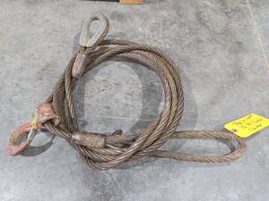 lot 18284 image: Heavy Duty Steel Wire Rope Cable with Hook 58in x 16ft