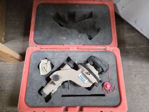 lot 13342 image: David White Universal Transit Level Model ET8-300LTD Surveying Instrument with Case