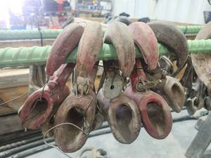 lot 16749 image: Industrial Maritime Rigging Hooks