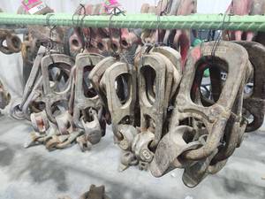lot 16755 image: Metal Pulley Hooks and Lifting Equipment Collection