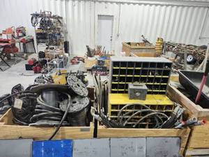 lot 16763 image: Large Collection of Industrial Hose Crimper, Dyes, Ends and Hydraulic Hoses