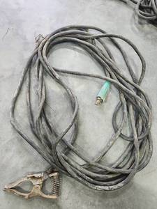 lot 16797 image: Industrial Welding Cable with Ground Clamp