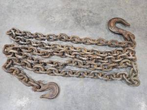 lot 18308 image: Heavy Duty Industrial Chain with Hooks - 12 Inch Diameter, 15 Foot Length