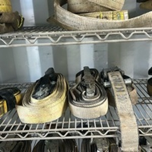 lot 18331 image: Heavy Duty Ratchet Tie Down Straps with Hooks - Set of 5