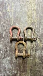 lot 18357 image: Crosby Forged Steel Shackles - Set of 3