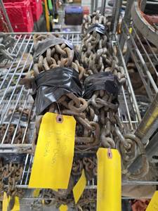 lot 18372 image: Steel Chains - Set of 2
