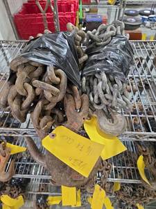 lot 18373 image: Industrial Lifting Chains - Set of 2