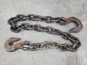 lot 18378 image: Heavy Duty Industrial Chain with Hooks - 12 in. Diameter 4 ft. Length