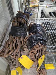 lot 18383 image: Heavy Duty Steel Chain Collection