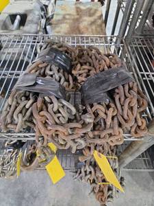 lot 18385 image: Heavy Duty Marine Chain 516 Inch 20 Feet - Set of 2
