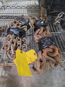 lot 18387 image: Heavy Duty Chains - Set of 2