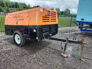 lot 11608 image: Sullivan-Palatek Portable Air Compressor with Trailer