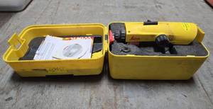 lot 13356 image: Leica NA520 Automatic Level Surveying Instrument with Case