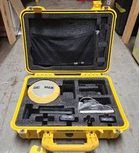 lot 13360 image: GeoMax Zenith35 Pro GNSS GPS Surveying System with Case