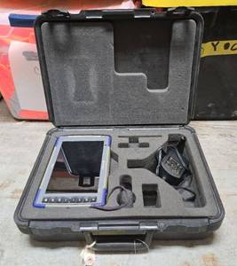 lot 13361 image: Carlson RT4 Data Collector with Carrying Case and Accessories