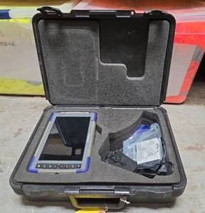 lot 13363 image: Carlson RT4 Data Collector with Carrying Case and Accessories