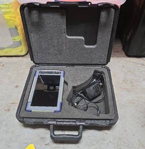 lot 13374 image: Carlson RT4 Data Collector with Carrying Case and Accessories - Wont Power On