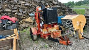 lot 13407 image: 6inch Pump with Trailer