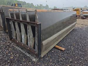 lot 13416 image: Industrial Concrete Construction Forms