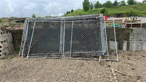 lot 13427 image: Chain Link Fence Panels with Metal Framework 13 Panels