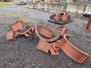 lot 13444 image: Steel Pipe Extensions amd Conections