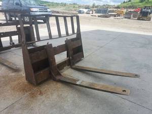 lot 13446 image: Fork Attachment for Skid Steer
