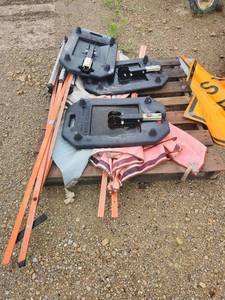 lot 15372 image: Zephyr-Stand Traffic Control Sign Bases with Support Arms