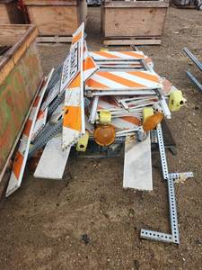 lot 15381 image: Construction Traffic Control Signs and Barricades Lot
