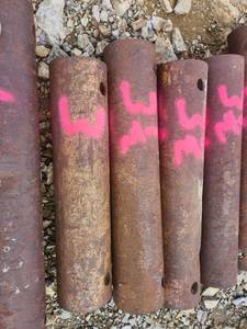 lot 15420 image: 3ft Steel Shoring Box Struts - Set of 4