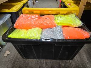lot 20637 image: Bulk Lot of Hi-Vis Hoodies in Storage Container - Medium