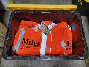 lot 20639 image: Pyramex Hi-Vis Orange Safety Work Shirts Set Medium
