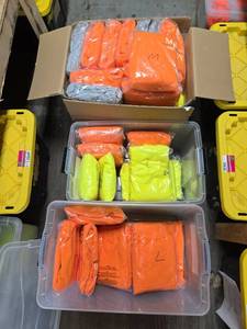 lot 20653 image: High Visibility Safety Vests Bulk Lot
