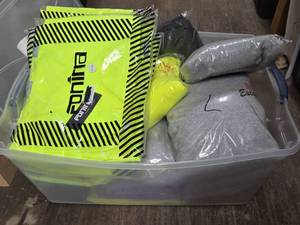 lot 20654 image: Fonirra Hi-Vis Safety Clothing Bundle with Hoodies