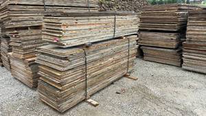 lot 22215 image: Reclaimed Wood Flooring Planks Bundle