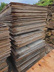 lot 22224 image: Bulk Lot of Ply Wood
