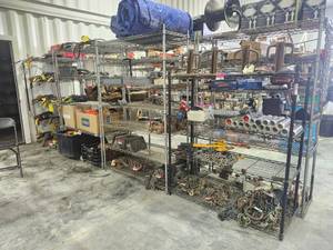 lot 22250 image: Set of 4 Metro Shelving
