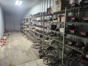 lot 22251 image: Set of 9 Metro Shelving&nbsp