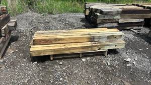 lot 25085 image: Wood Beams and Lumber Lot