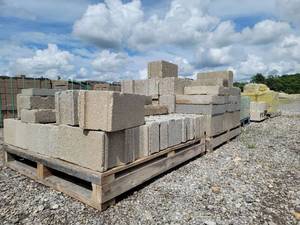 lot 25209 image: 6 Pallet Bulk Lot Concrete Masonry Unit Building Blocks Mixed