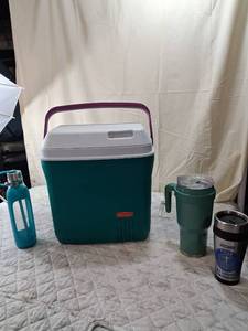 lot 12 image: Teal Outdoor Cooler and Drinkware Set with Rubbermaid Cooler and Contigo Water Bottles