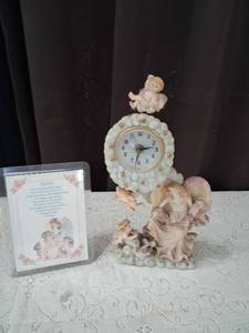 lot 40 image: Dreamsicles Angel Figurine Clock with Mother Plaque and Music Box