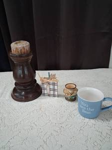 lot 48 image: Brown Wooden Candle Holder with Candle