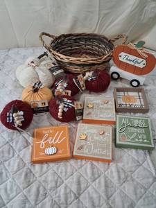 lot 57 image: Fall Thanksgiving Decorative Bundle with Wicker Basket