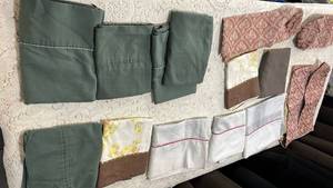 lot 80 image: Mixed Fabric Bedding and Linen Collection