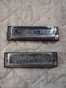 lot 191 image: Hohner Pocket Pal and Bluesband Harmonicas Set