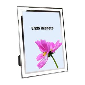 lot 2362 image: ABAJI 3.5x5 Glass Frame Small Photo High Transparency Vertical and Horizontal Style for Desk Shelf and Office Table Family Gallery and Wedding or Holiday Decoration